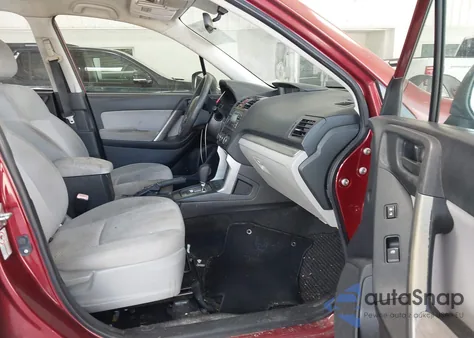 2015 Subaru Forester 2.5I z USA, uszkodzony, nr VIN JF2SJAAC2FH452208